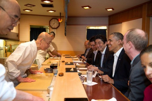 Barack_Obama_and_Shinzo_Abe_at_Sukyabashi_Jiro_April_2014_FwMhv_1200x0