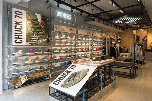 4. Converse Macau Pinnacle Store Interior_left