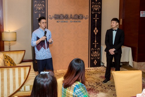 11- 澳門著名中醫蔣永興正在講解大鯢的功效