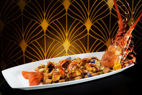 Zi Yat Heen - Braised Indonesian whole lobster, bean curd, mincedpork, chili sauce