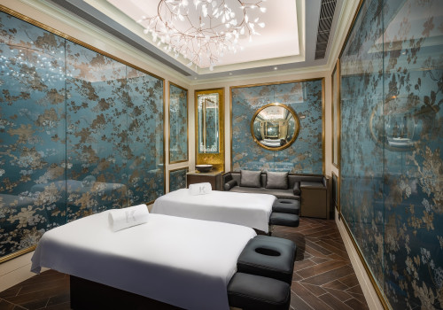THE KARL LAGERFELD水療中心突破傳統,採用黑金色為主調,糅合時尚、奢華與美麗的極致追求,散發Karl世界的華麗貴氣。