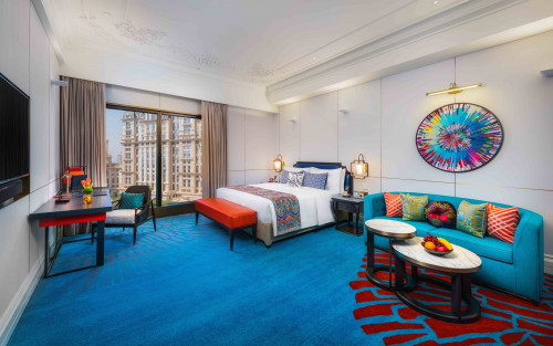 1. Deluxe King Room