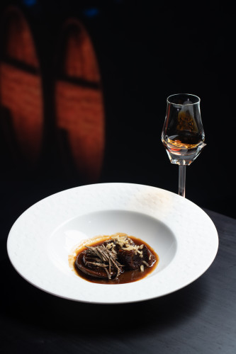 Wagyu Beef Cheeks, Green Lip Abalone & Black Truffle