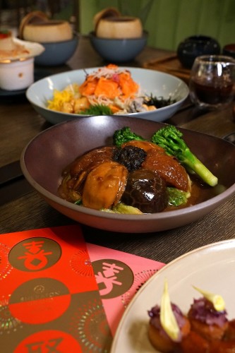 The Conservatory - Auspicious New Year Set_braised pork trotterwith dried mussel and abalone