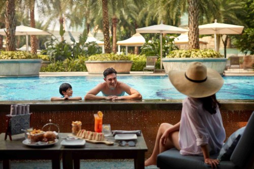 JW Pool Bar